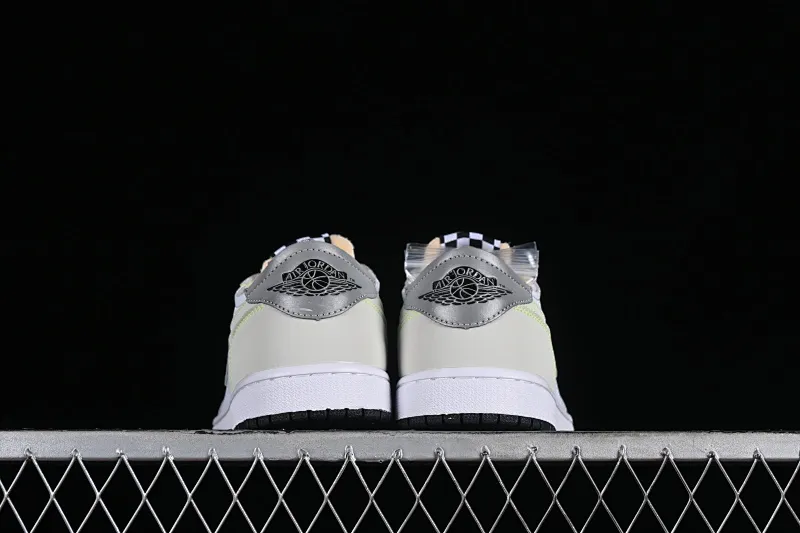 All categories Air Jordan Jordan series basketball shoes Air Jordan 1 Low Z version Air Jordan 1 Low OG AJ1 Joe 1 apple green color low-top basketball shoes DM7837-103